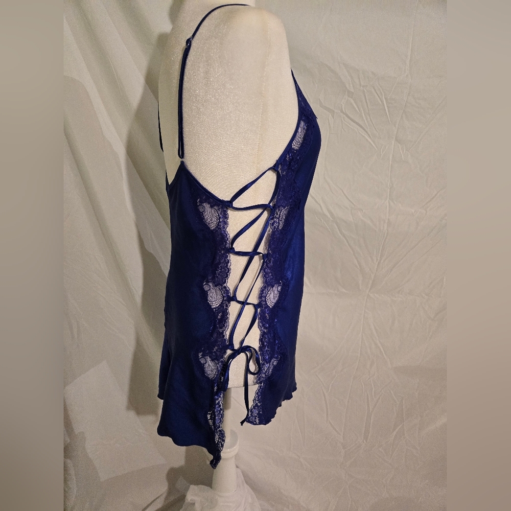 Shirley of Hollywood Lace Slip Tie Sides - Picture 8 of 10